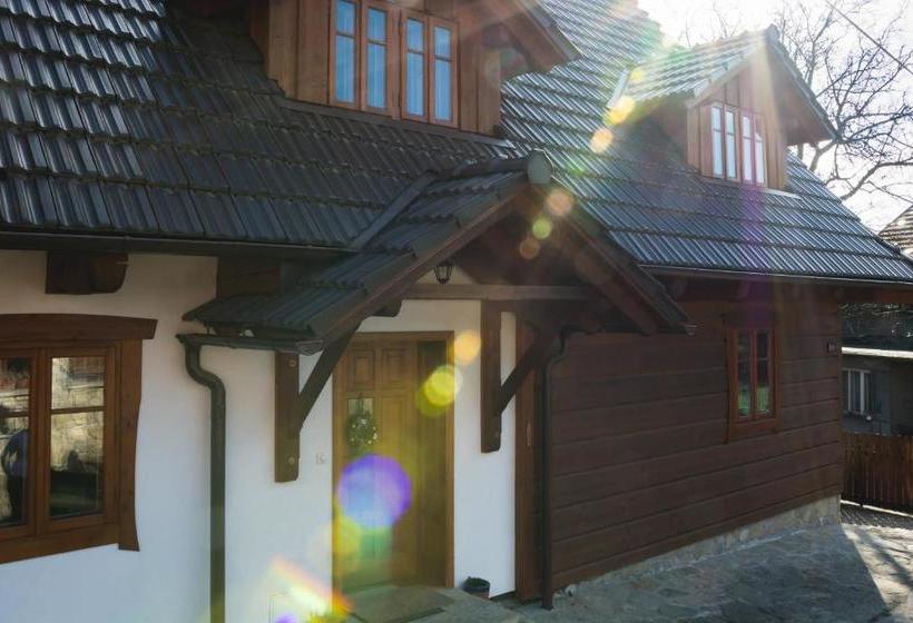 Alberg Penzion V Podhradí