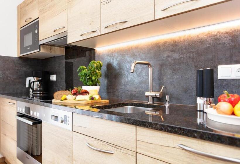 ホテル Biobauernhof Aslgut