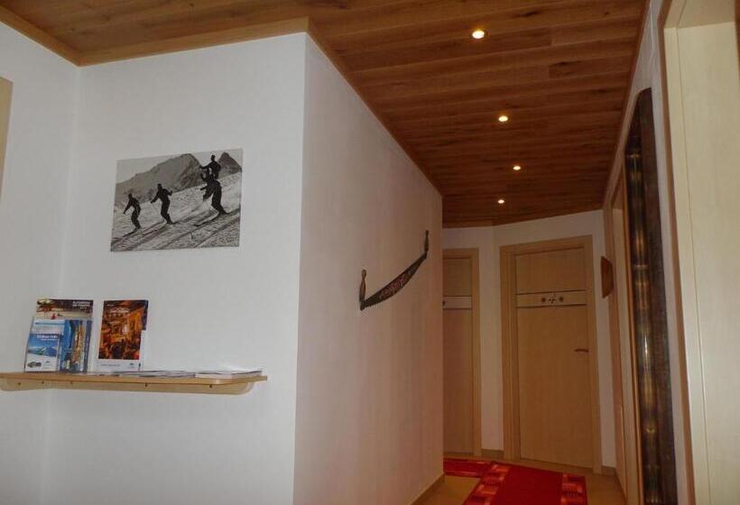 ホテル Biobauernhof Aslgut