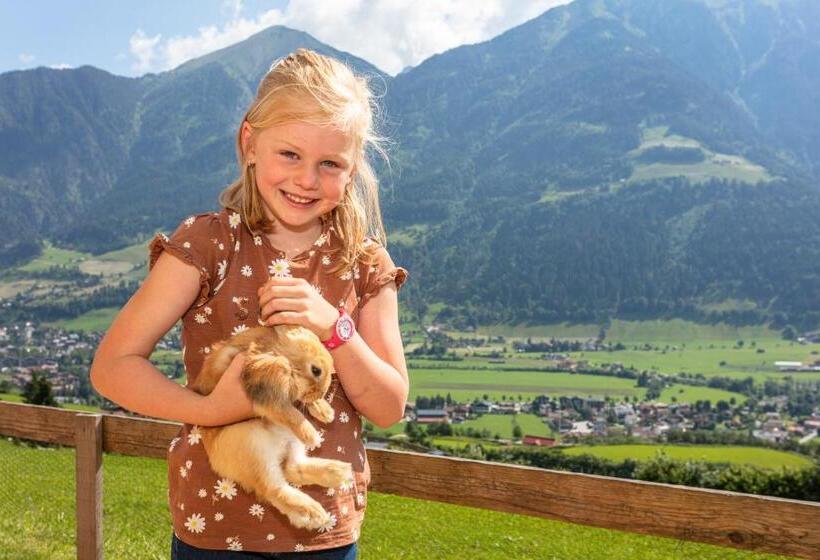 ホテル Biobauernhof Aslgut