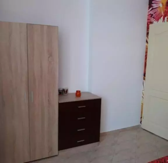 پانسیون Guest House Yanina