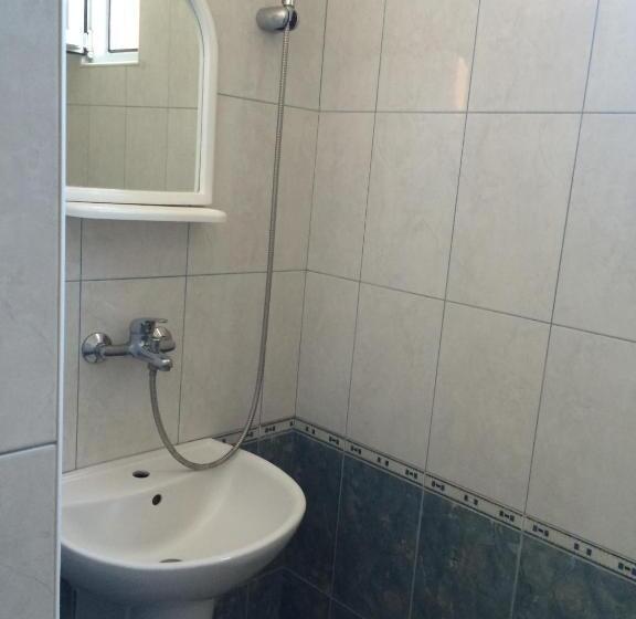 פנסיון Guest House Yanina