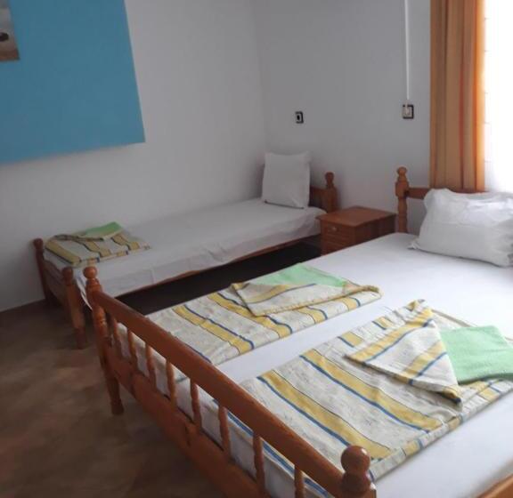 פנסיון Guest House Yanina