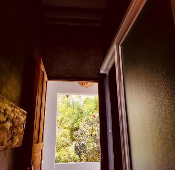 פנסיון Helwas Zanzibar Beach