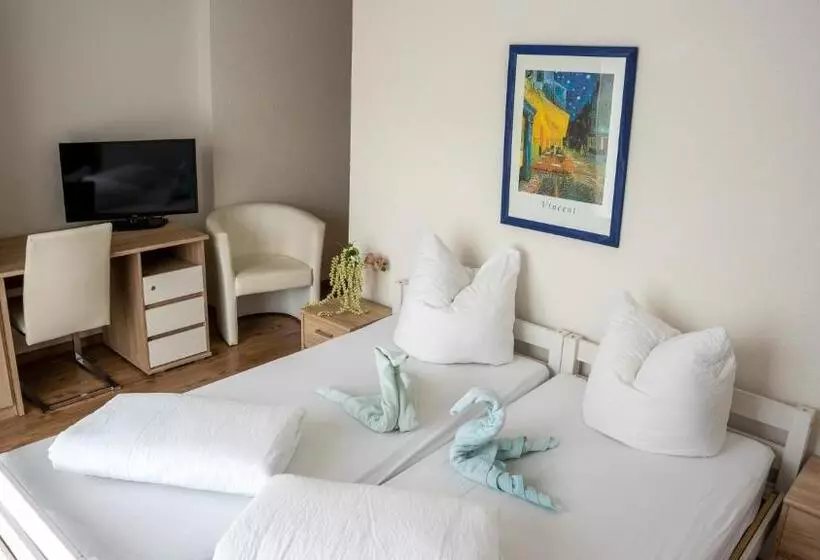 ペンション Ibex Hostel