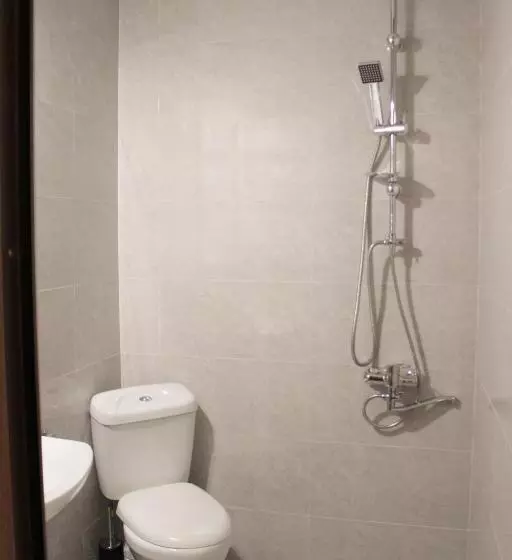 پانسیون Nitsa Guest House