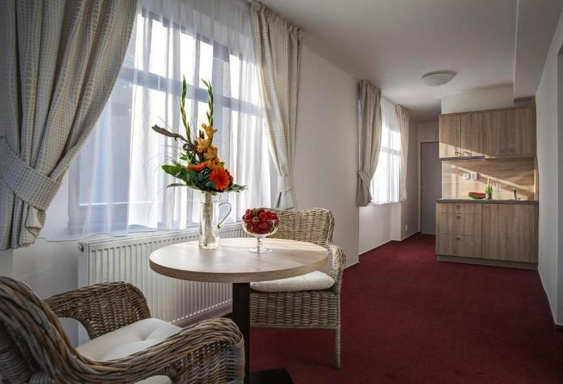 פנסיון Penzion Obora