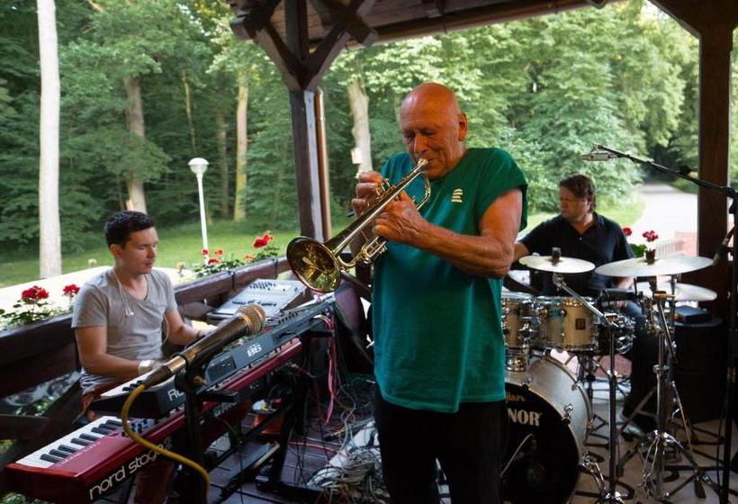 פנסיון Penzion Obora