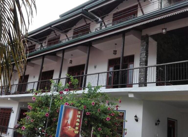 膳宿费 Shadow Inn Ella