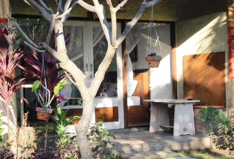 ペンション Sudi Guest House