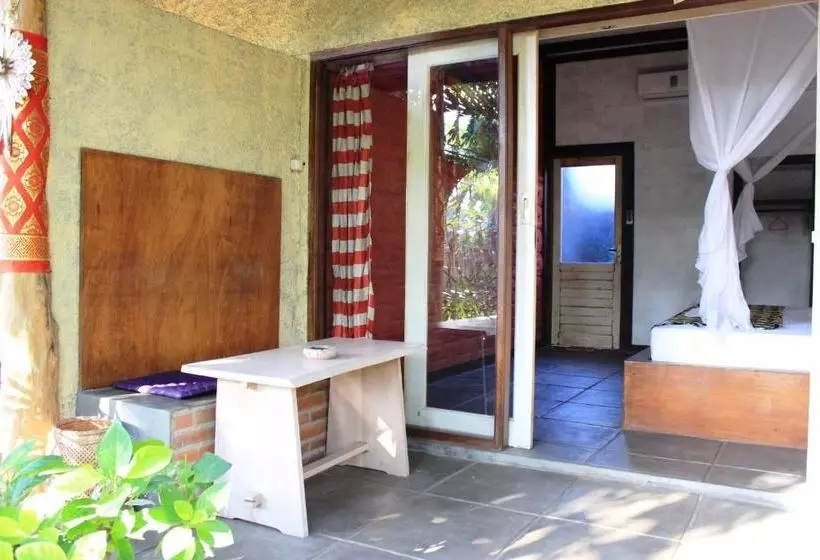 ペンション Sudi Guest House