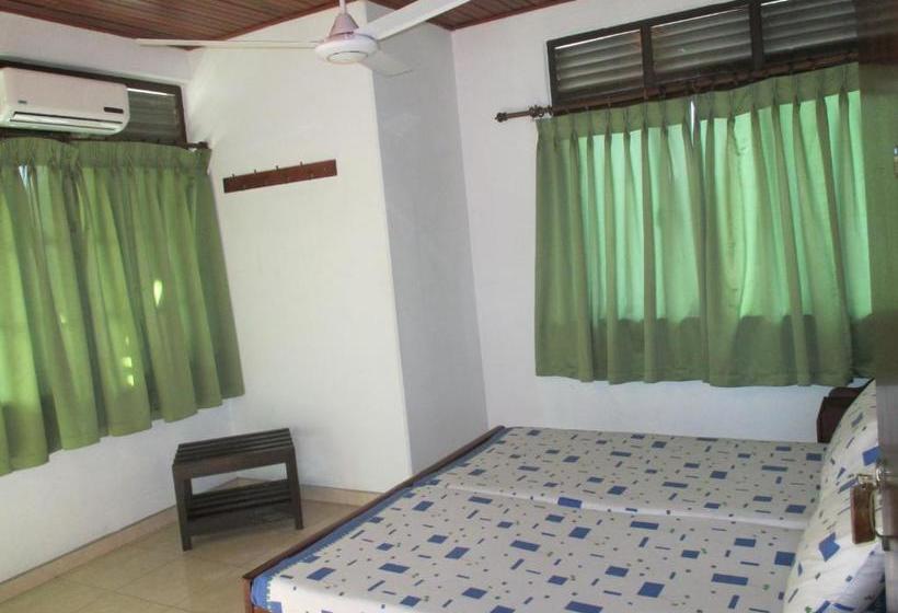 پانسیون Thilanka Beach Resort