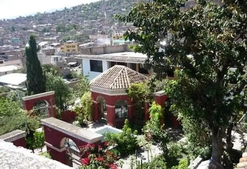 Retkeilymaja Hostal Tres Máscaras