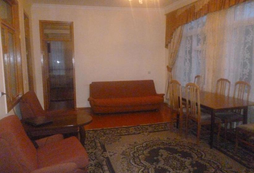 پانسیون Andranik B&b