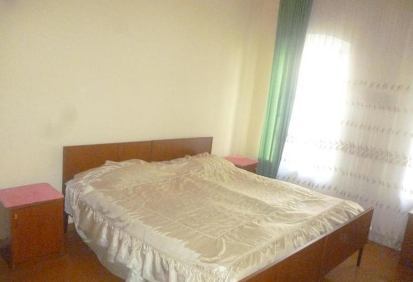 پانسیون Andranik B&b