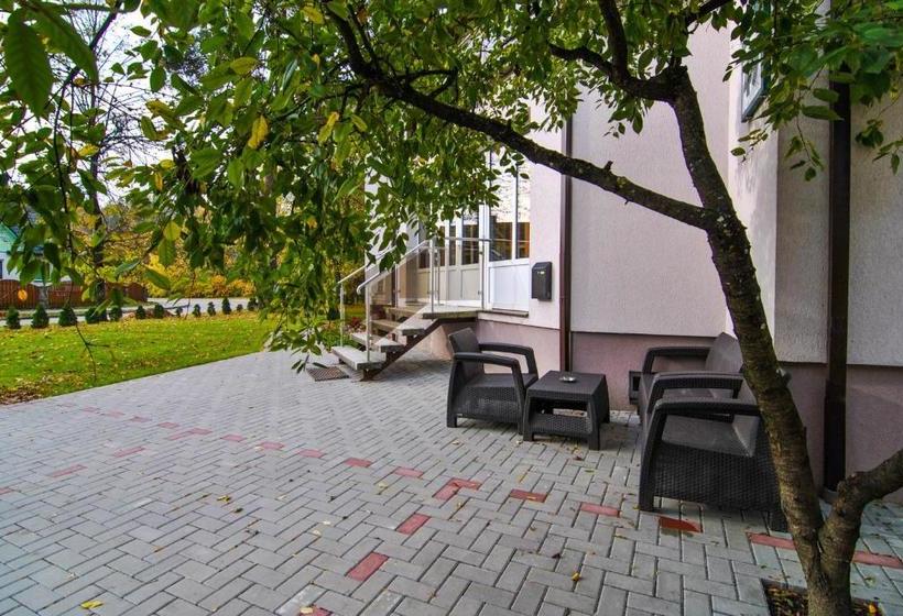 پانسیون Poilsis Prie Dineikos Parko