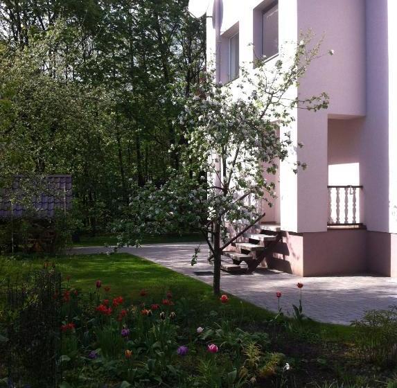 پانسیون Poilsis Prie Dineikos Parko