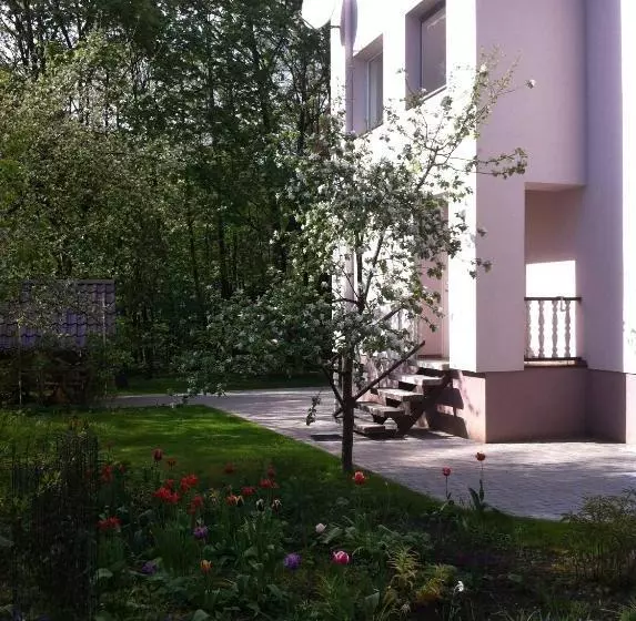 پانسیون Poilsis Prie Dineikos Parko