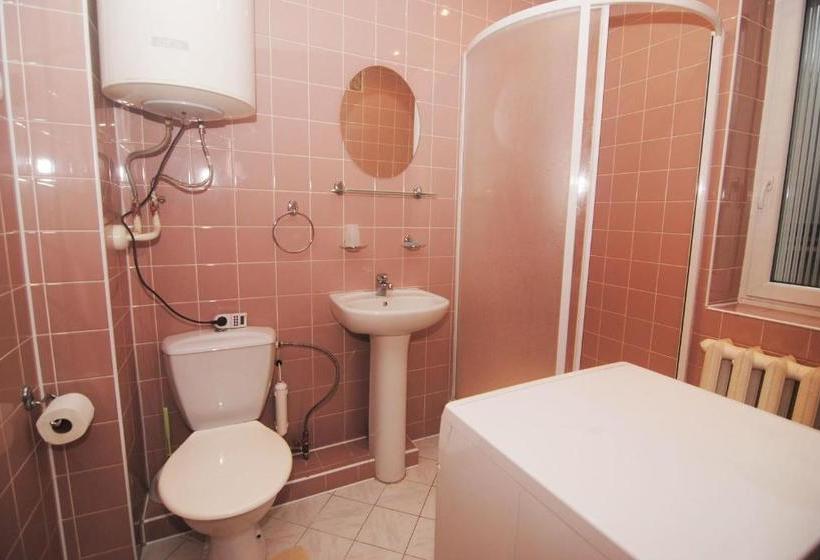 پانسیون Poilsis Prie Dineikos Parko