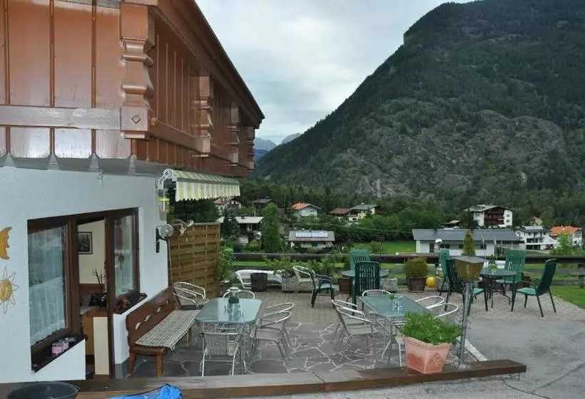 Majatalo Gästehaus Annabell Und Barbara