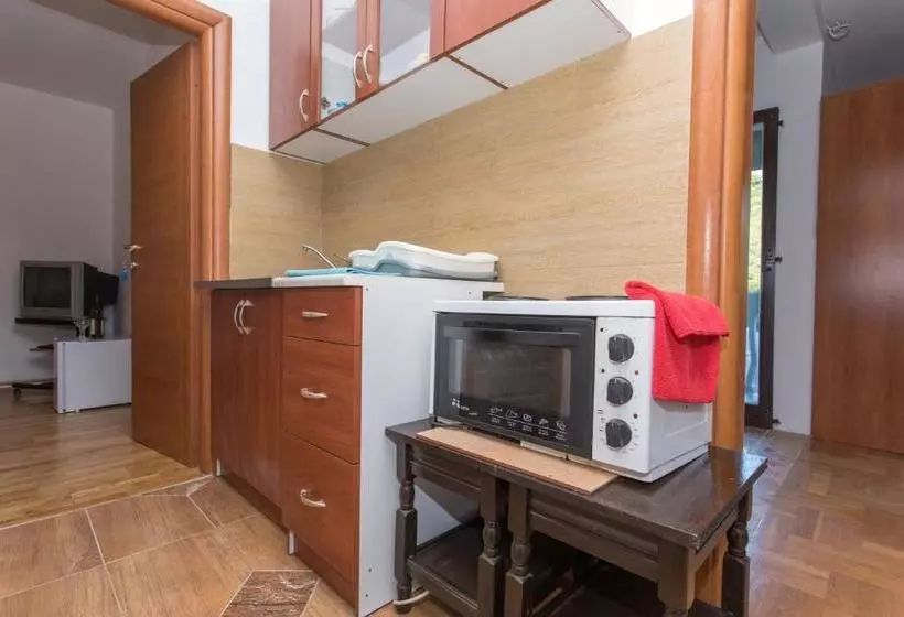 پانسیون Guest House Zuber