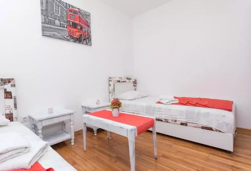 پانسیون Guest House Zuber