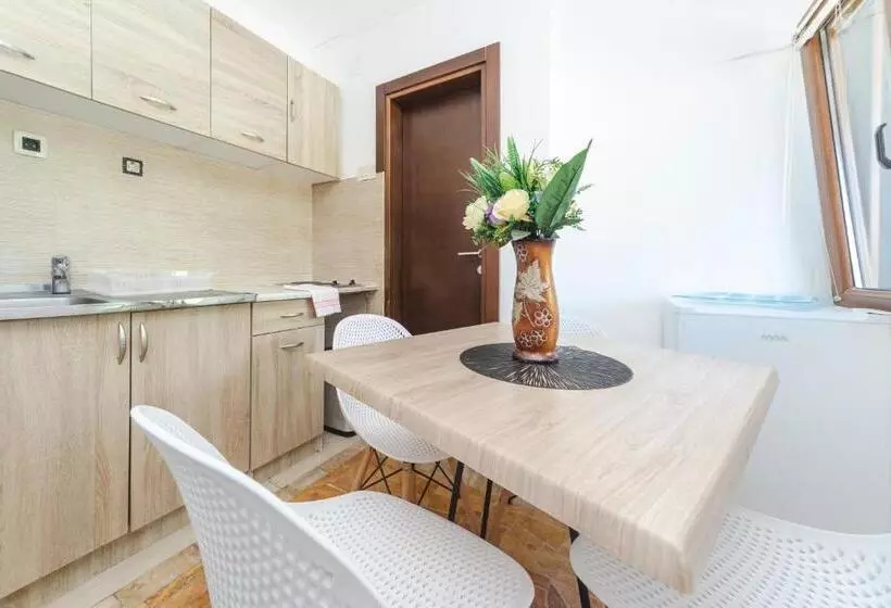 پانسیون Guest House Zuber