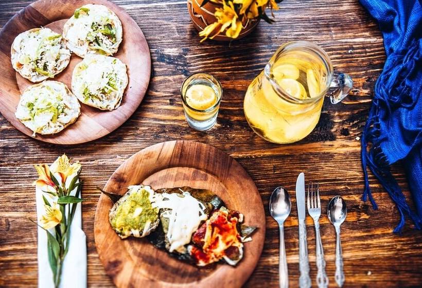 بنسيون Hostal Plaza Central