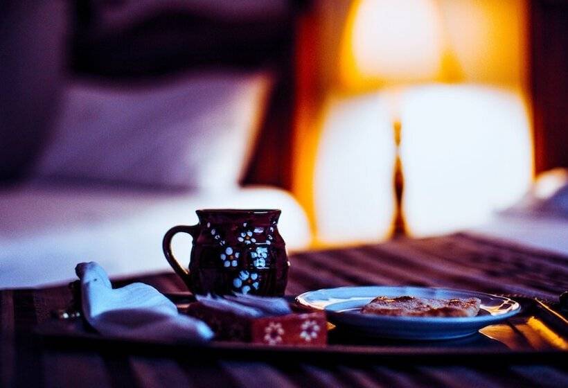 بنسيون Hostal Plaza Central