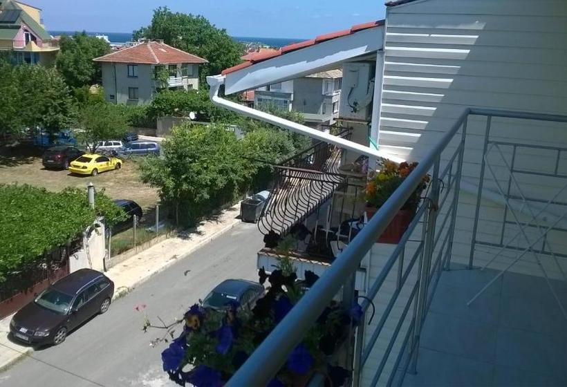 펜션 House Of Flowers