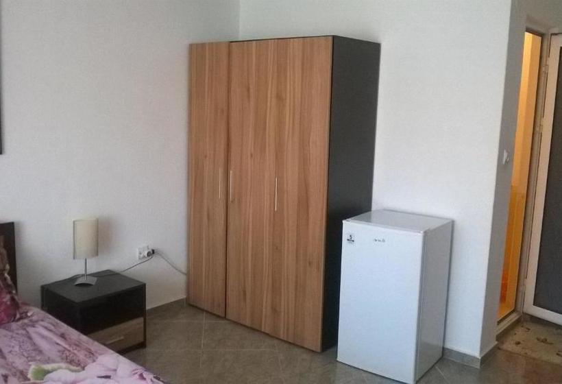 펜션 House Of Flowers