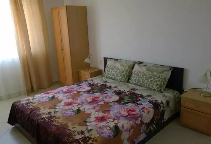 ペンション House Of Flowers