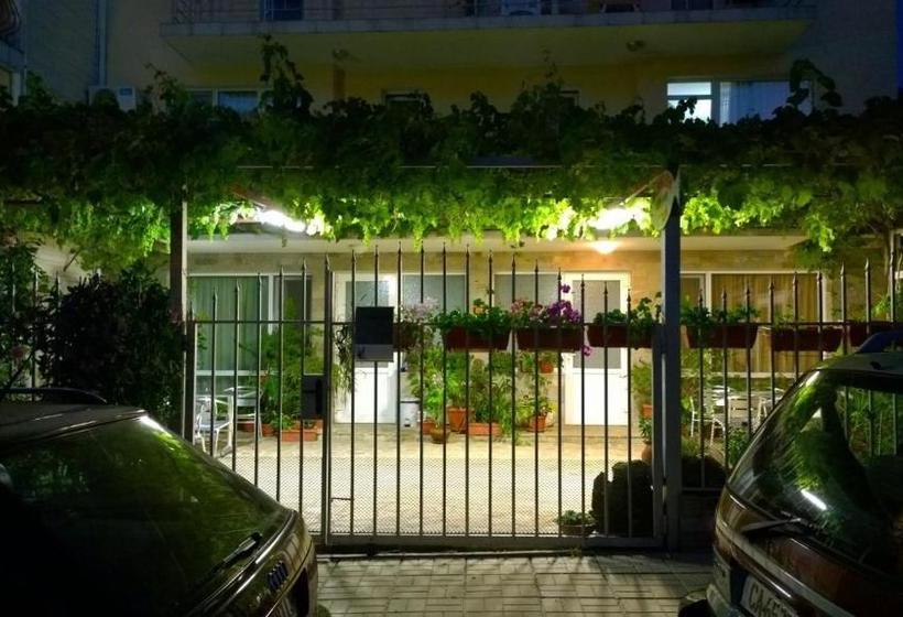 펜션 House Of Flowers