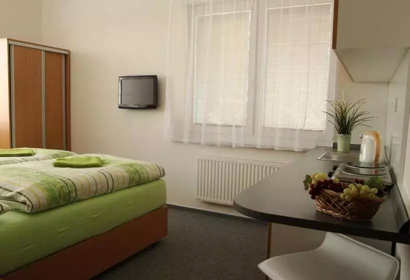 Majatalo Penzion Bobule