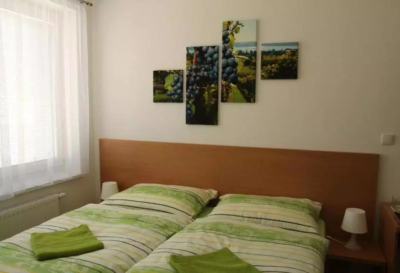 Majatalo Penzion Bobule