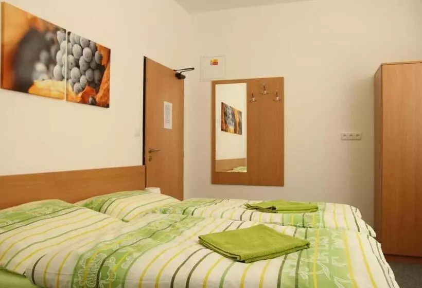 Majatalo Penzion Bobule