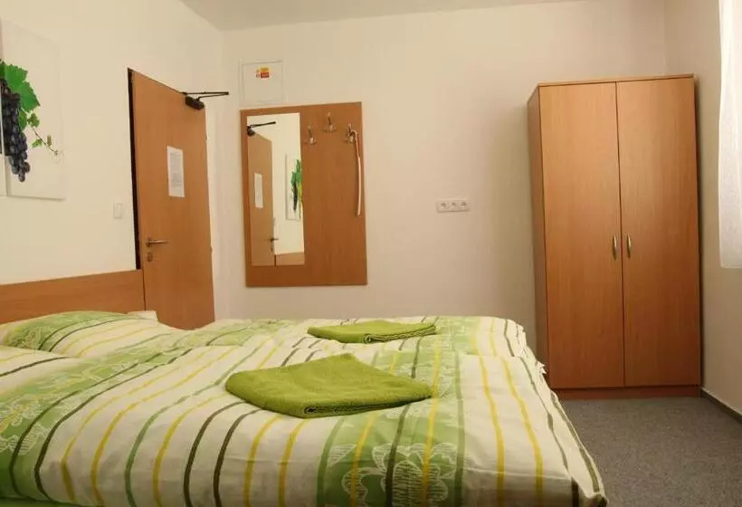 Majatalo Penzion Bobule