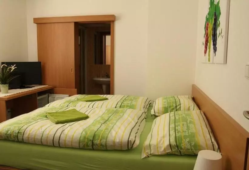 Majatalo Penzion Bobule