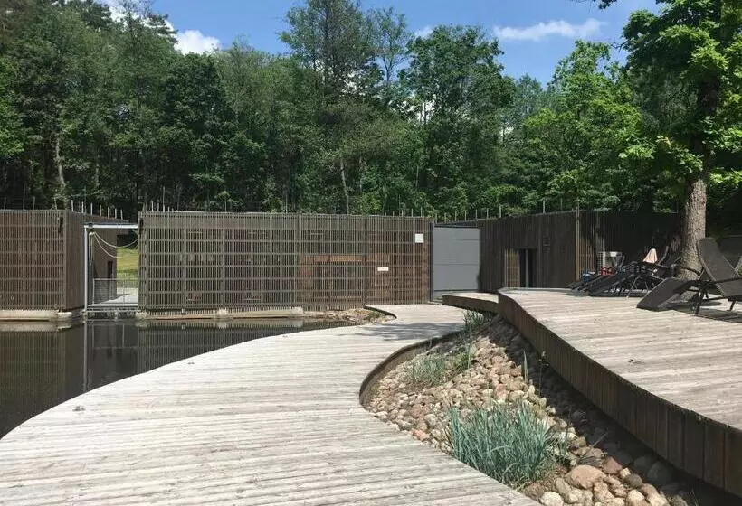 پانسیون Poilsis Prie Dineikos Parko