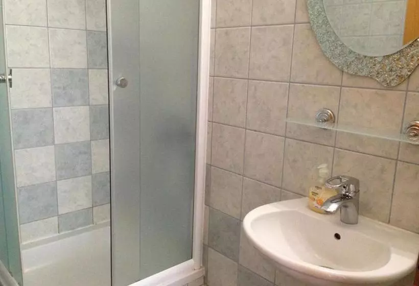 پانسیون Villa Emilija