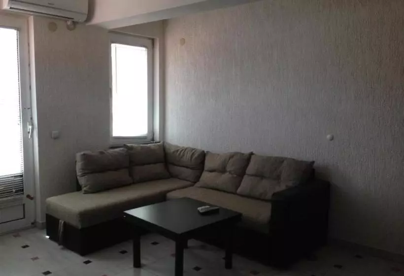 پانسیون Villa Emilija