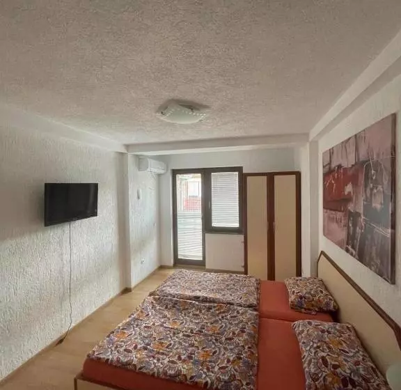 پانسیون Villa Emilija