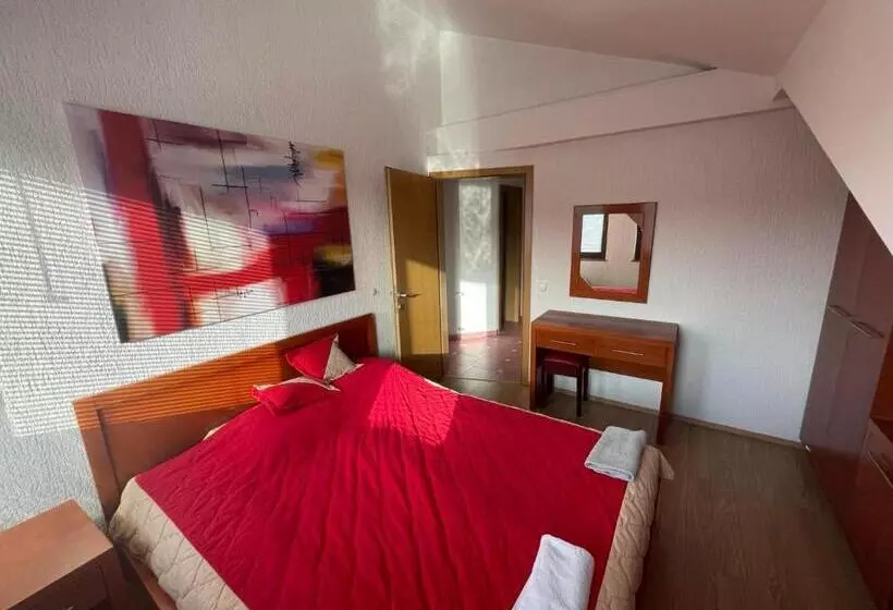 پانسیون Villa Emilija