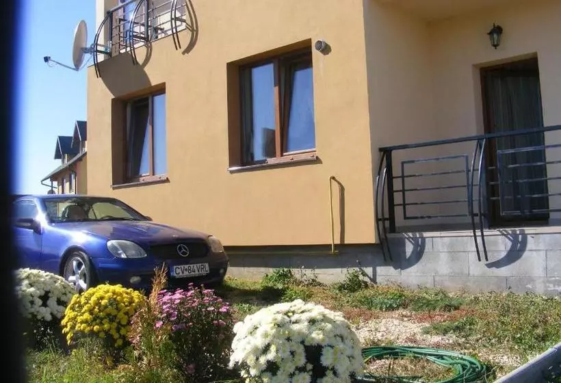 Pensiunea Queen Mary