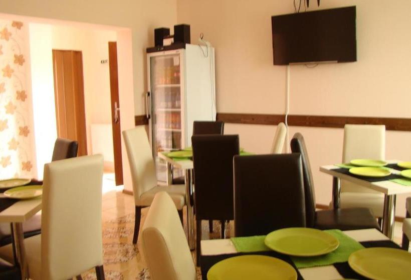 Pensiunea Queen Mary