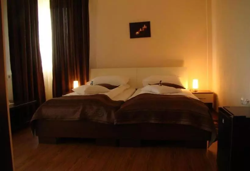 Pensiunea Queen Mary