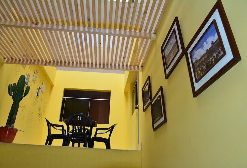 호스텔 Tupac Lima Airport