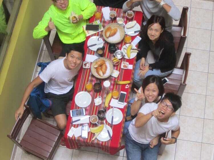 호스텔 Tupac Lima Airport