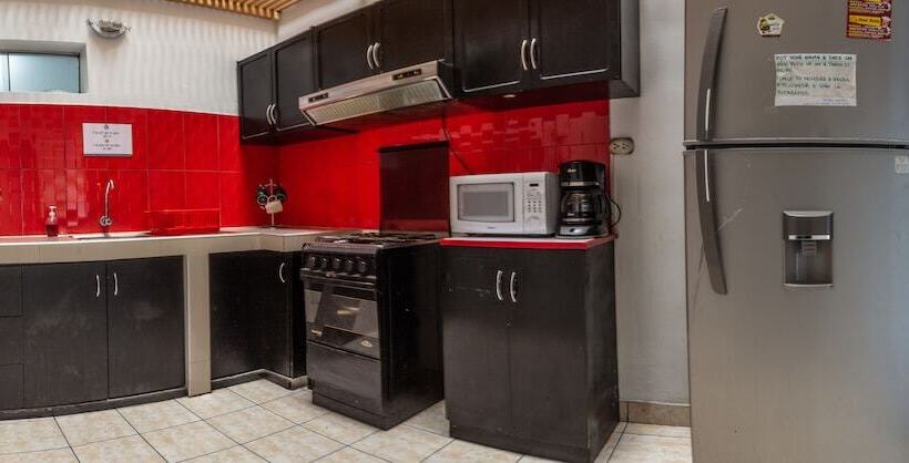 호스텔 Tupac Lima Airport