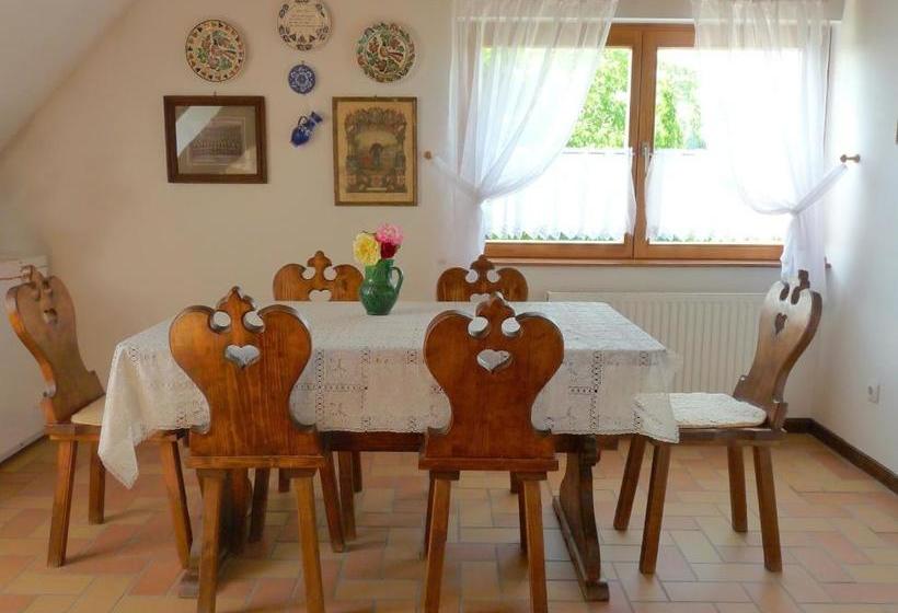 Пансион Aranyház Apartmanszállás